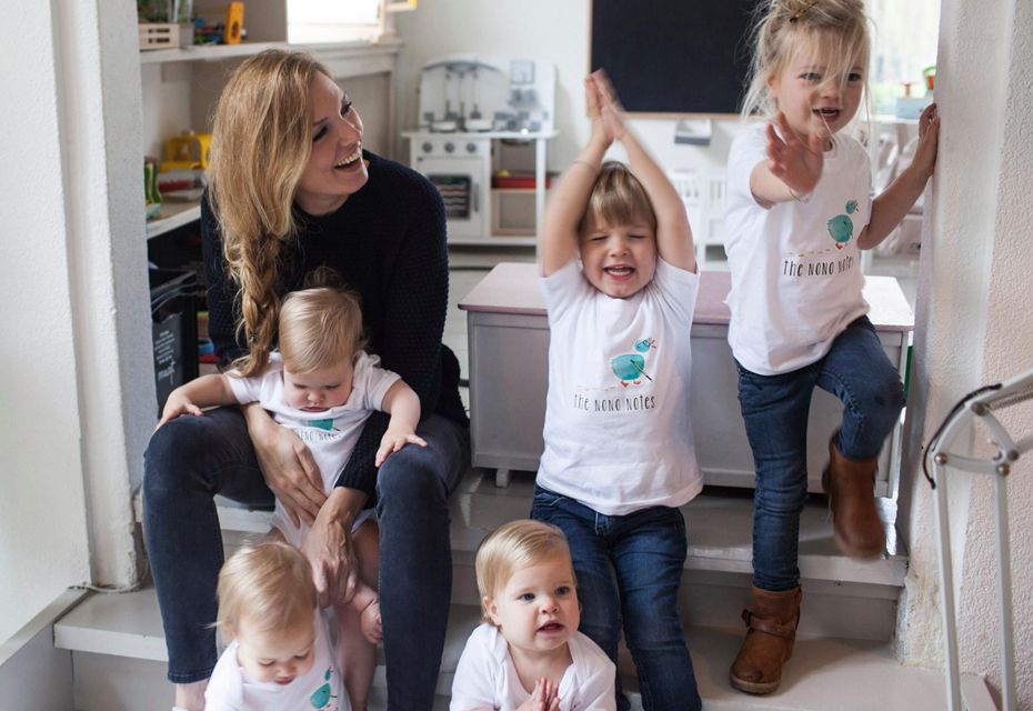 Manon with Twins and Triplets